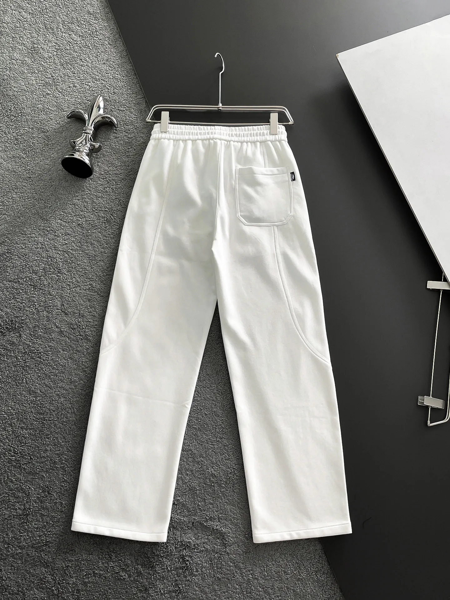 Balenciaga [High Version] 2026 Autumn and Winter latest products, available at counters at the same time, Original product, fashionable casual trousers and casual trousers, using imported original fabrics, top-grade embroidery 🪡 craft letter pattern logo, original hardware accessories decoration, simple yet fashionable, fashionable and handsome upper body, Sizes: M-3XL